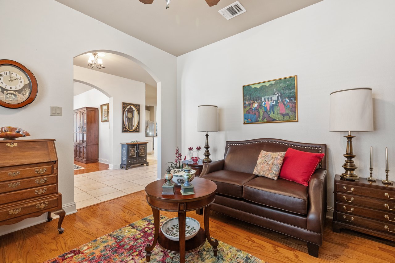 156 Northview Ln, Fredericksburg, TX