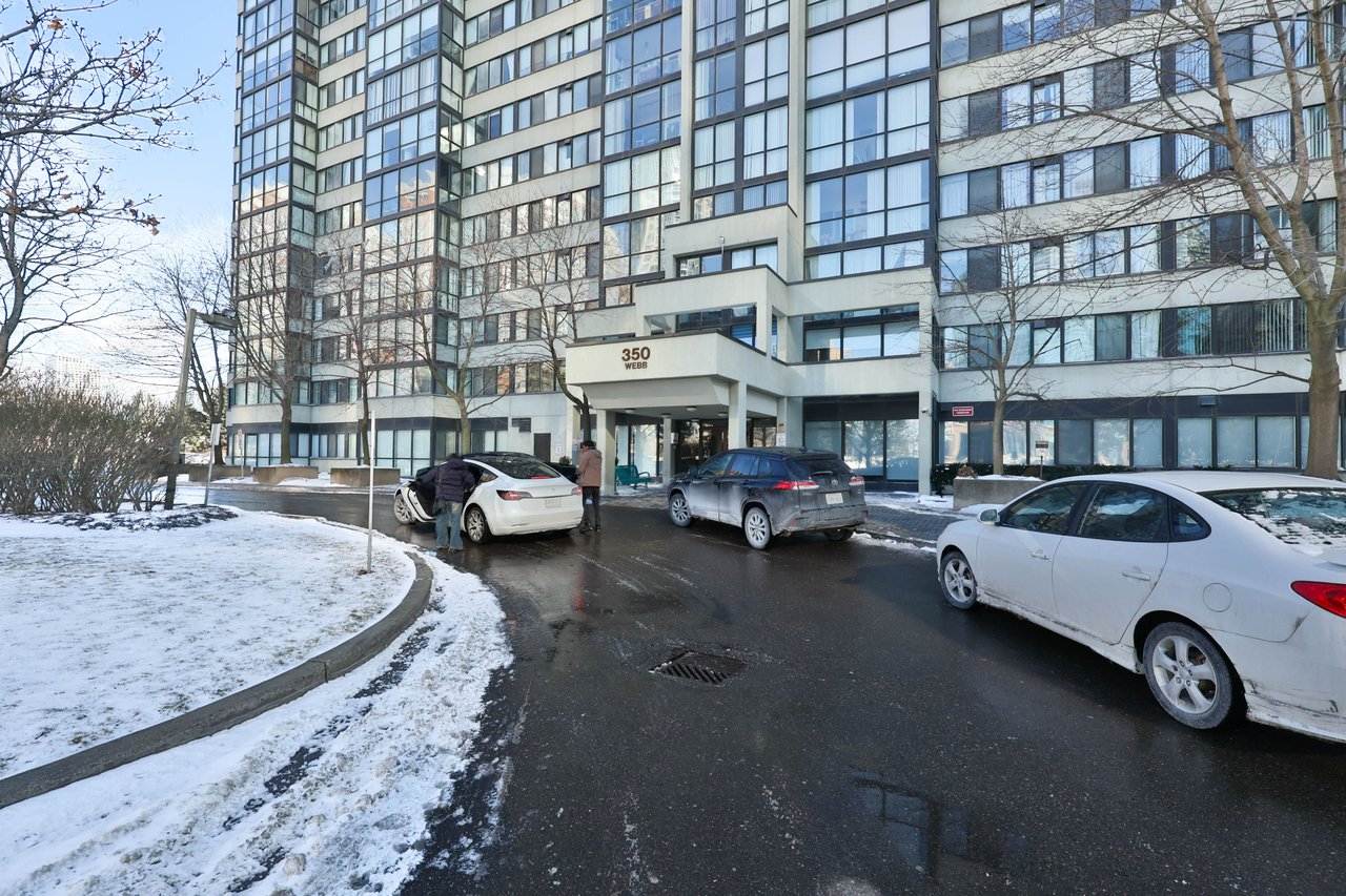 2109-350 Webb Drive, Mississauga