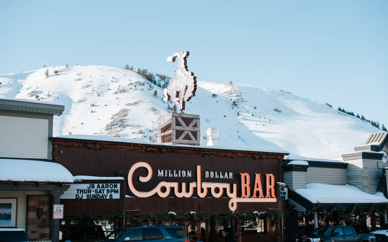 The Vibrant Social Scene of Jackson Hole: A Resident’s Perspective on What Makes it Special