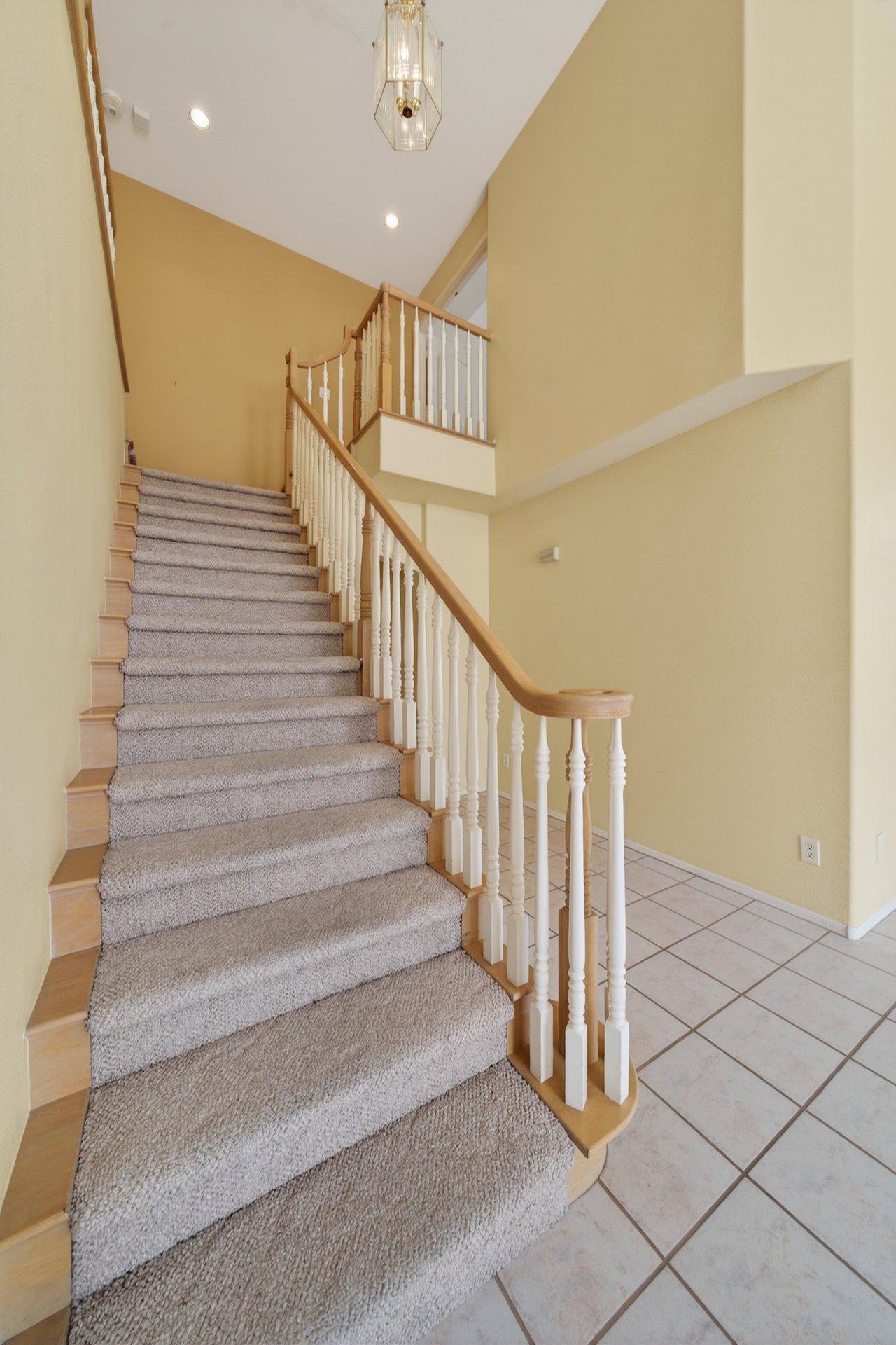 9437 Churchill Downs Dr