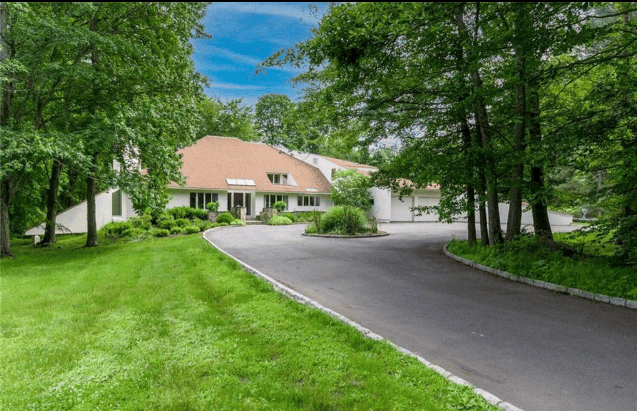  191 Eastlea Lane, Fairfield, CT 06824