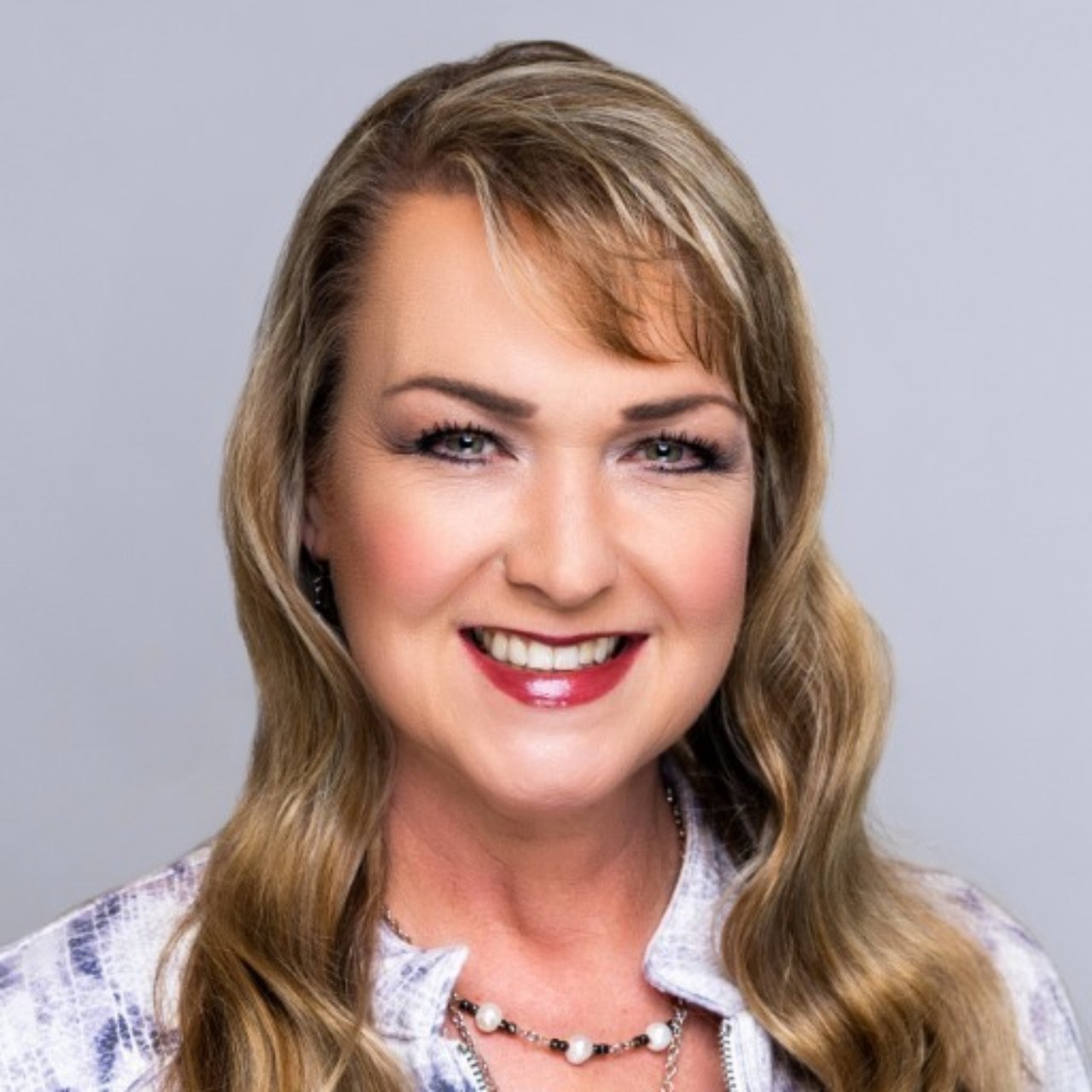 Leslie Bowman Marietta, GA Real Estate Agent Headshot
