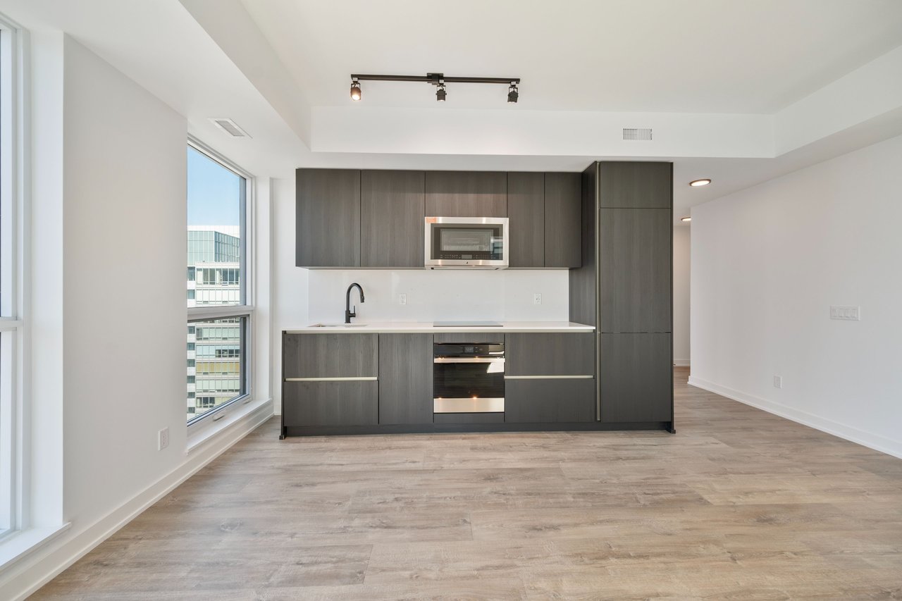327 King Street W Unit: 4605