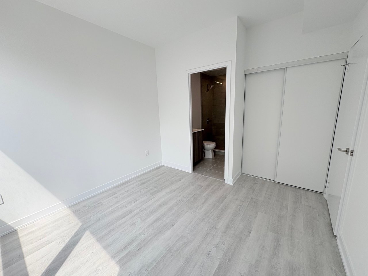15 Richardson Street Unit: 1025