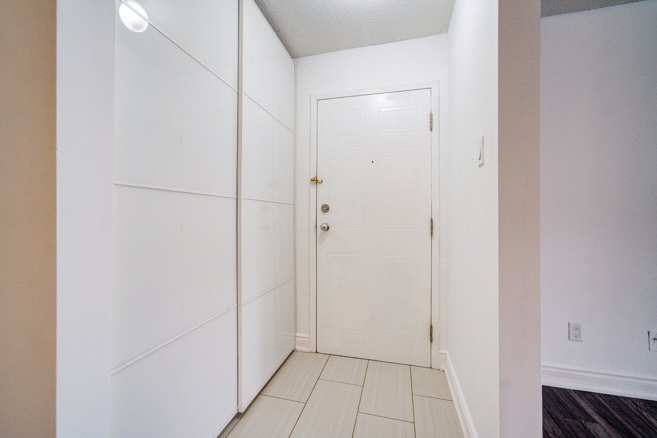 #521 - 1514 Pilgrims Way Unit: 521