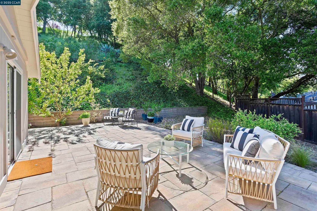29 Greenwood Ct 