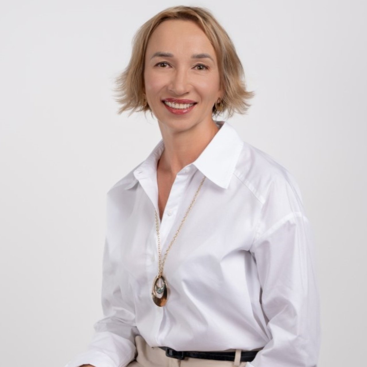 Tania Klinkova San Rafael, CR Real Estate Agent Headshot