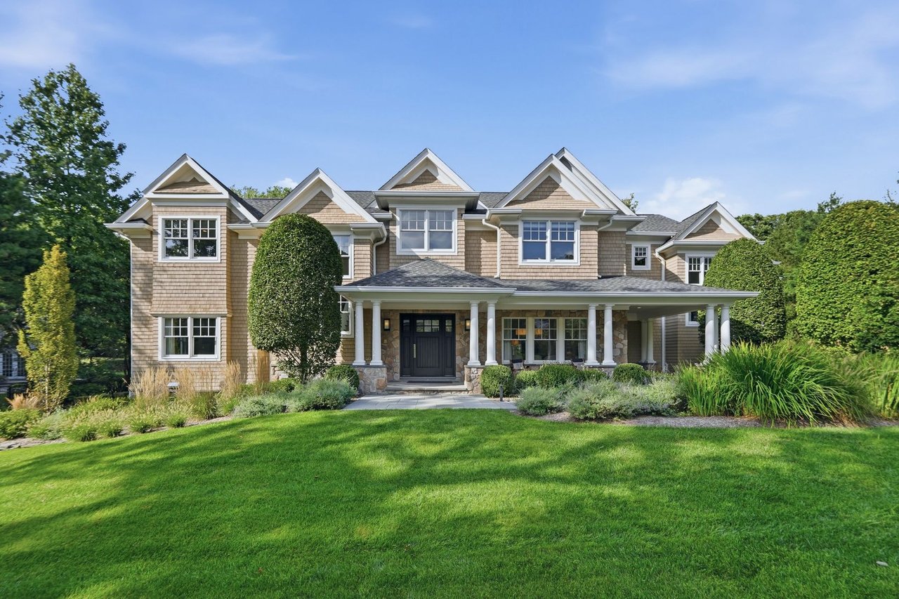 221 Churchill Rd
