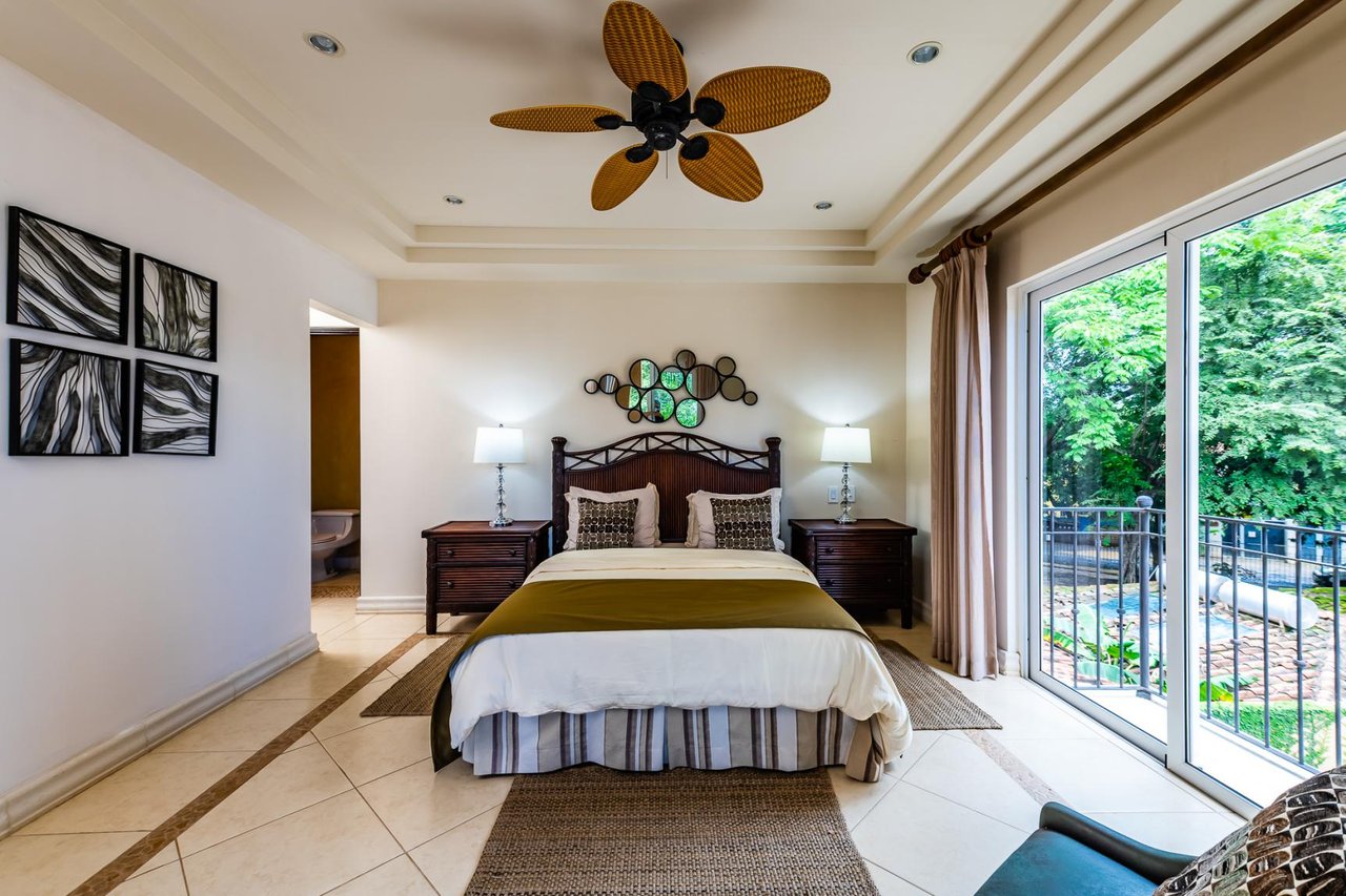 Bocaraca #4 | Luxury 3-Bedroom Condo Just Steps from the Beach!