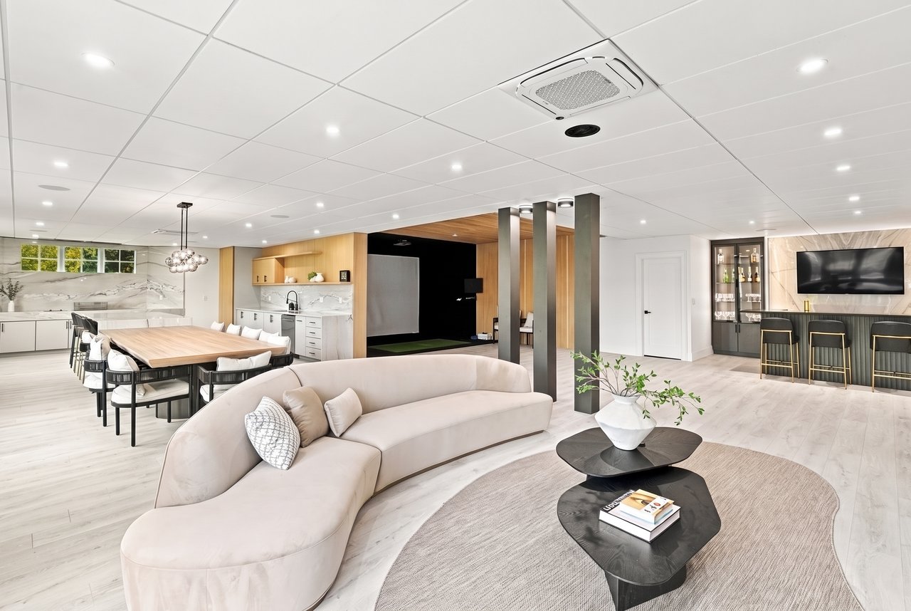 An Exceptional Southborough Estate