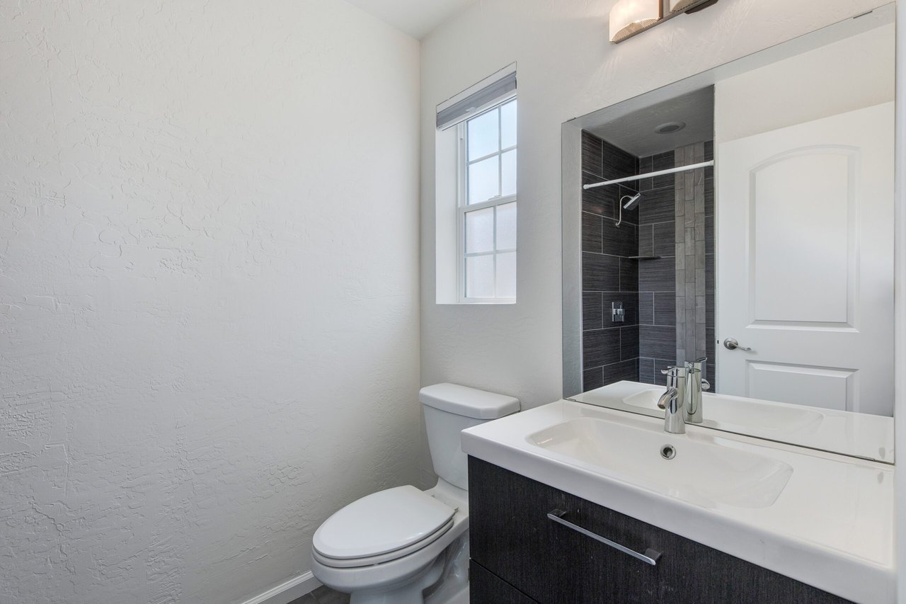 821 E Cavalier Dr.