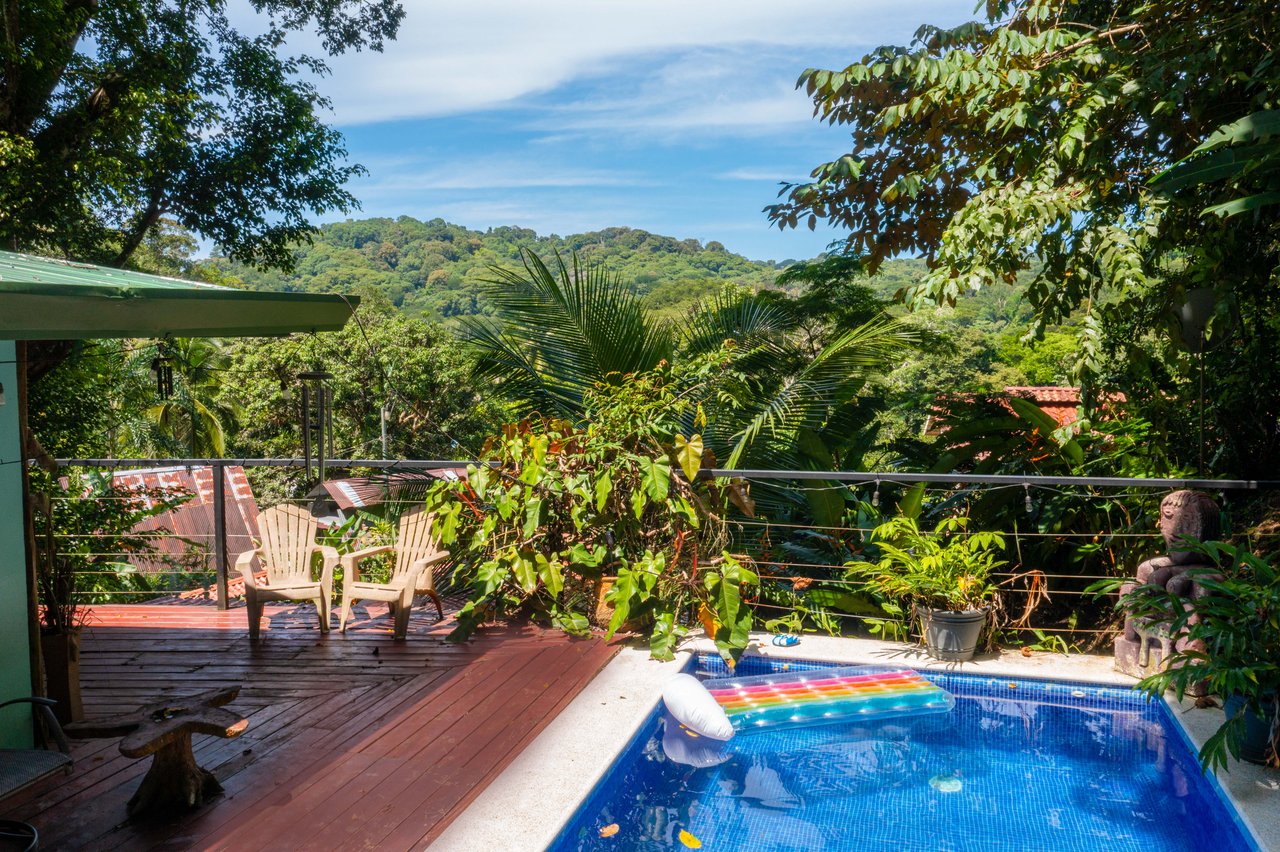 0.15 ACRES – 2 Bedroom Artistic River Home In The Rainforest!!!
