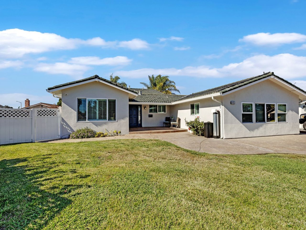 Popular 'Lake Area" of Newark!