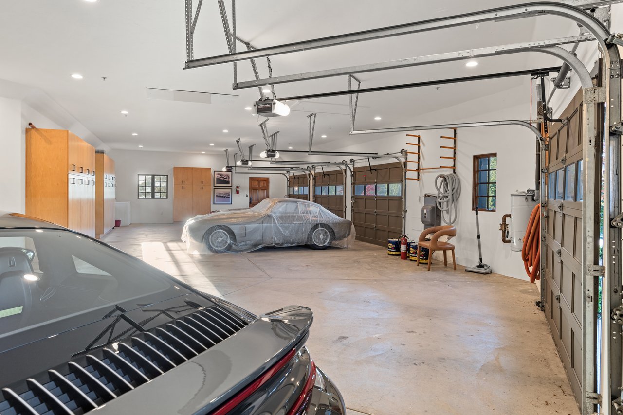 Regency Hills Estate