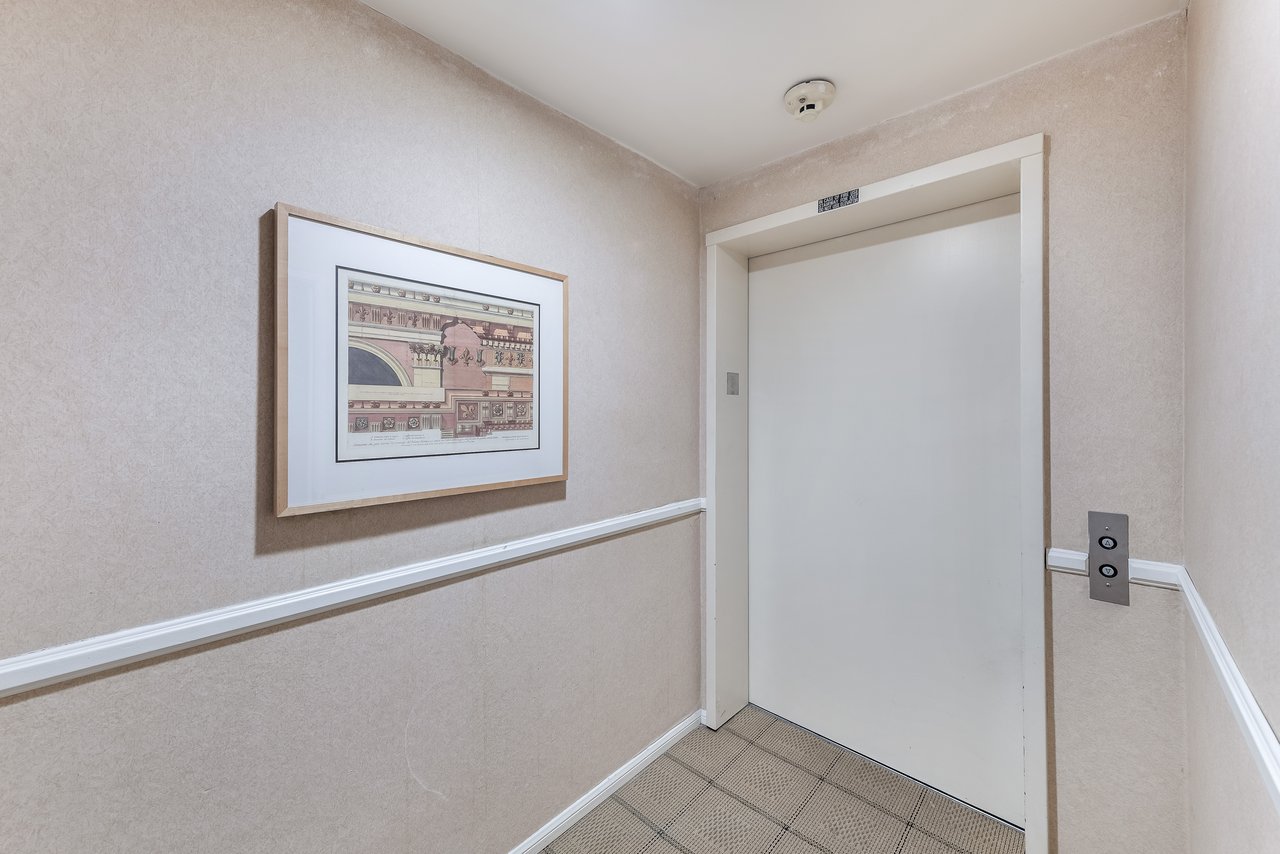 1930 S Beverly Glen Blvd #306