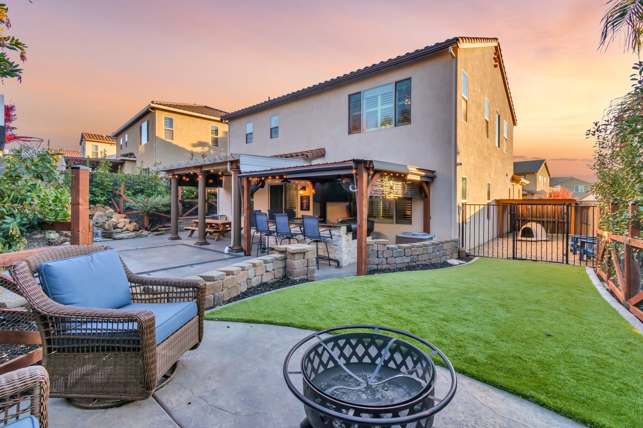 3123 Acorn Glen Way