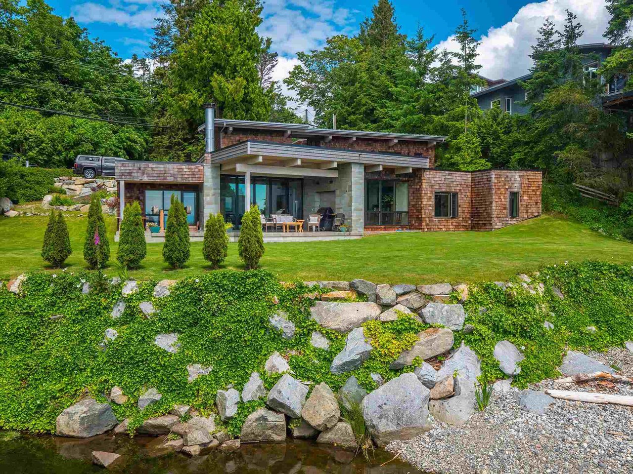 6547 Sunshine Coast Hwy