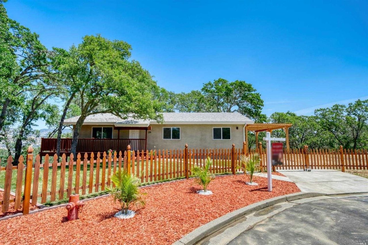 214 Jasmine Ct