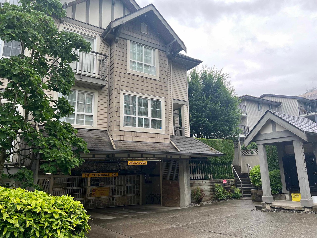 54-7088 17th Ave