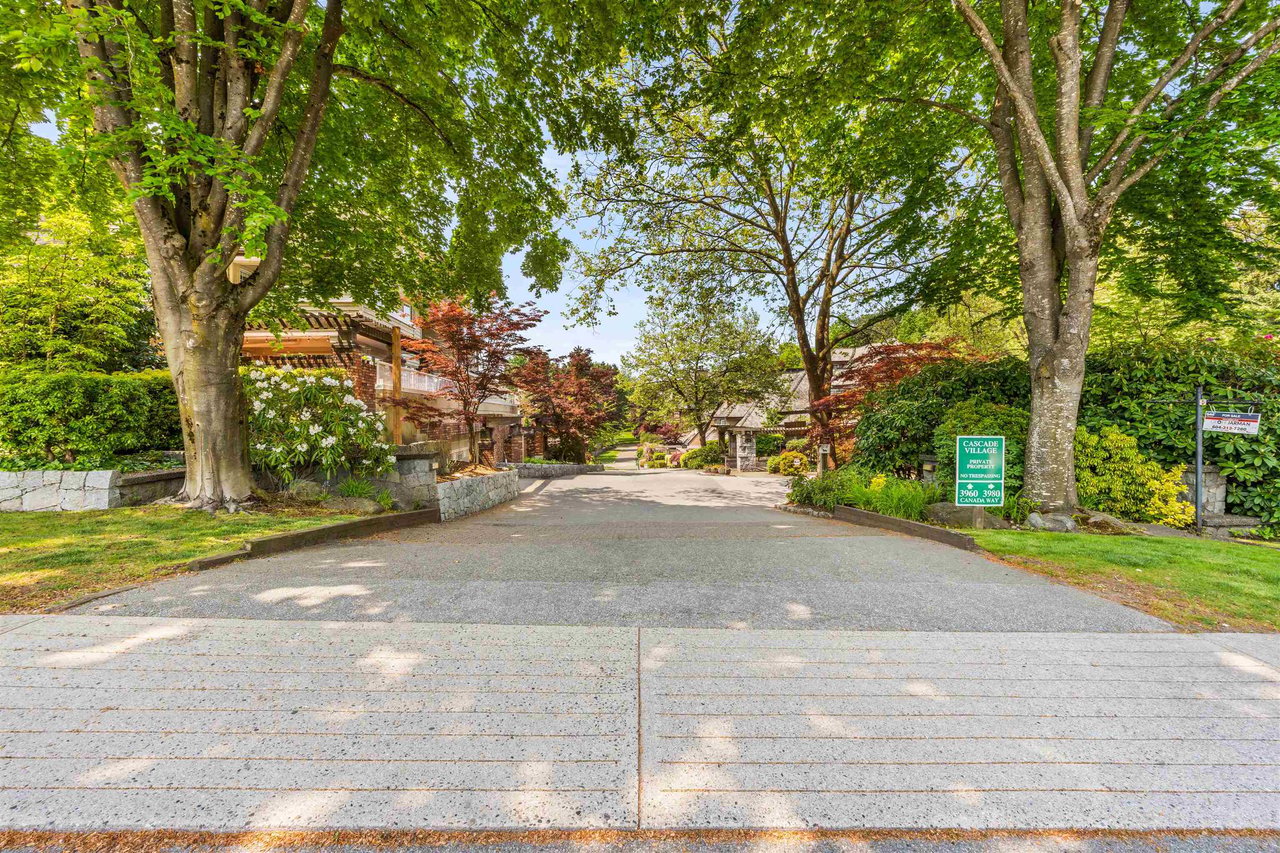 10-3980 Canada Way, Burnaby