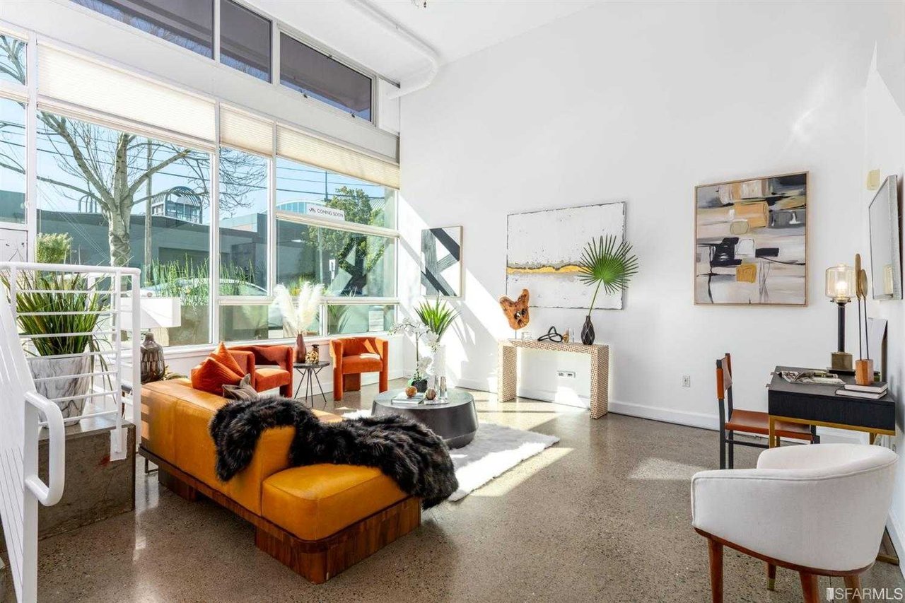 228 2nd Street