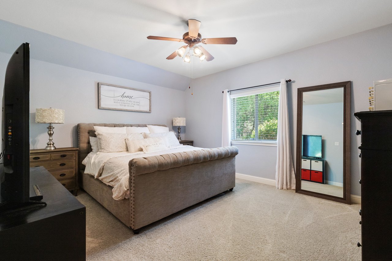 1204 Andrew CV