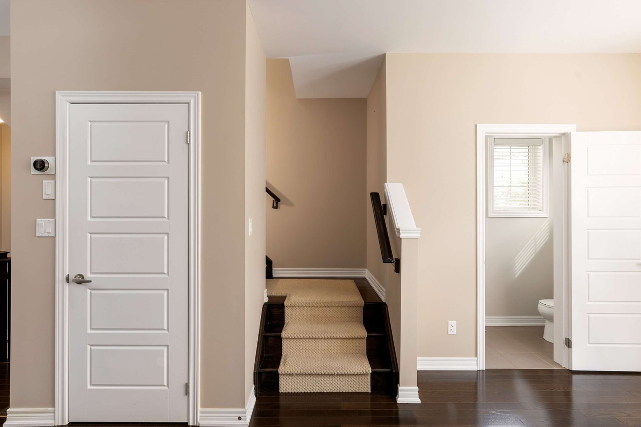14-4165 Upper Middle Road Unit: 14