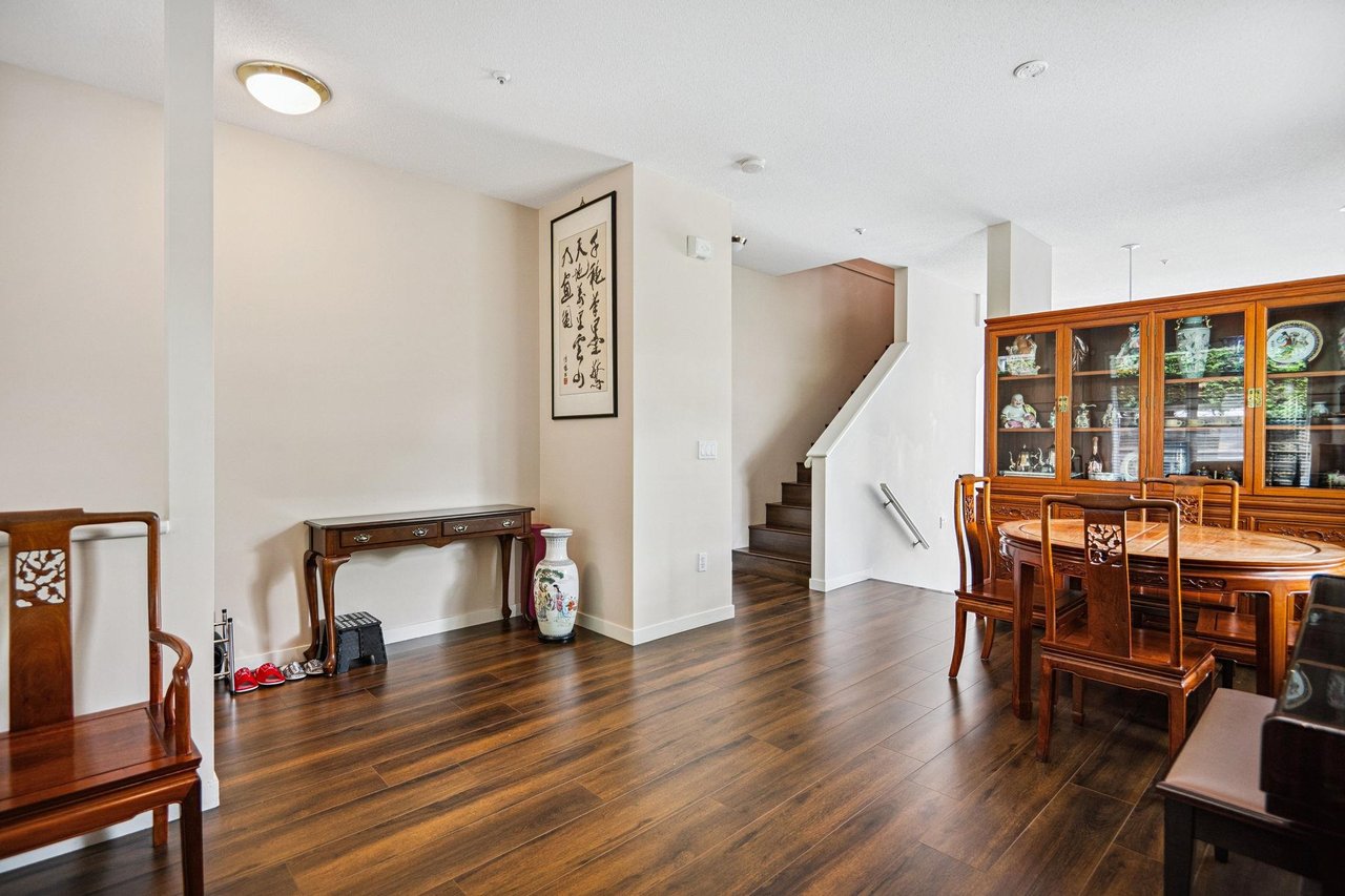 1-3578 Whitney Pl