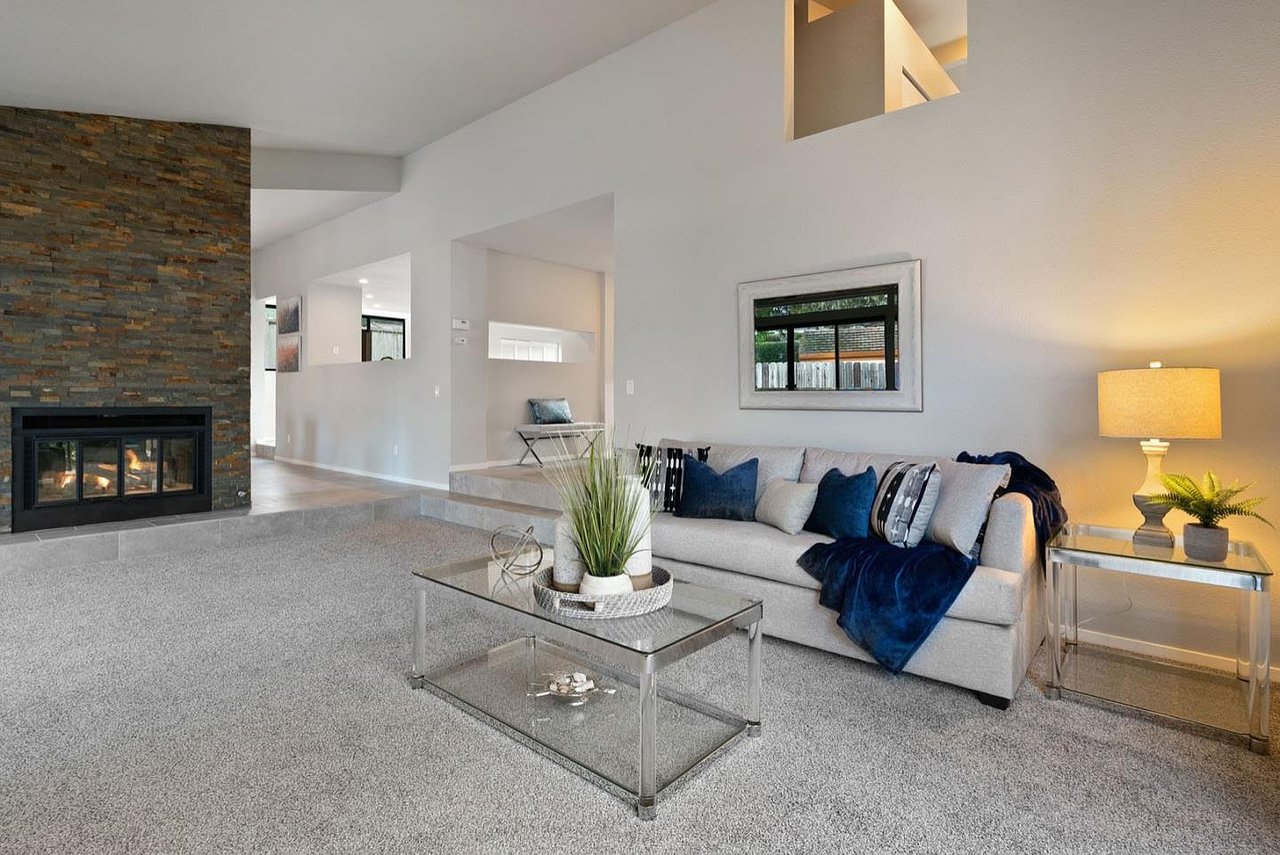 14 Antler Pl