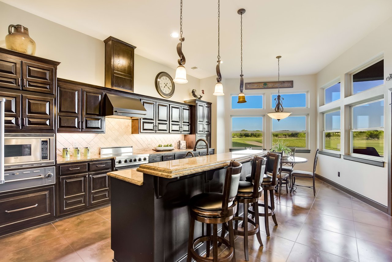 106 Meadow Bend Dr