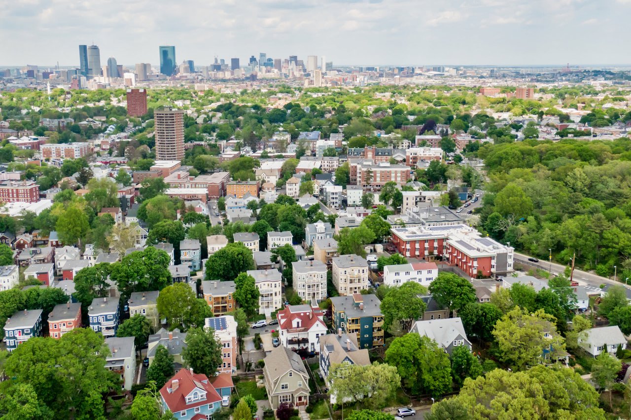 97 Montebello Rd, #4, Jamaica Plain