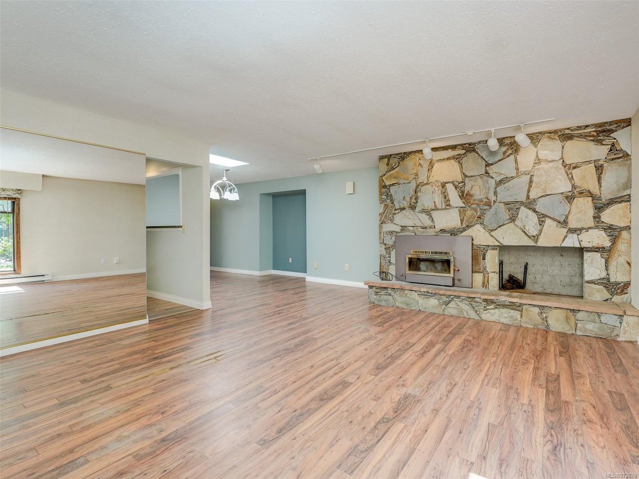 2607 Lancelot Pl