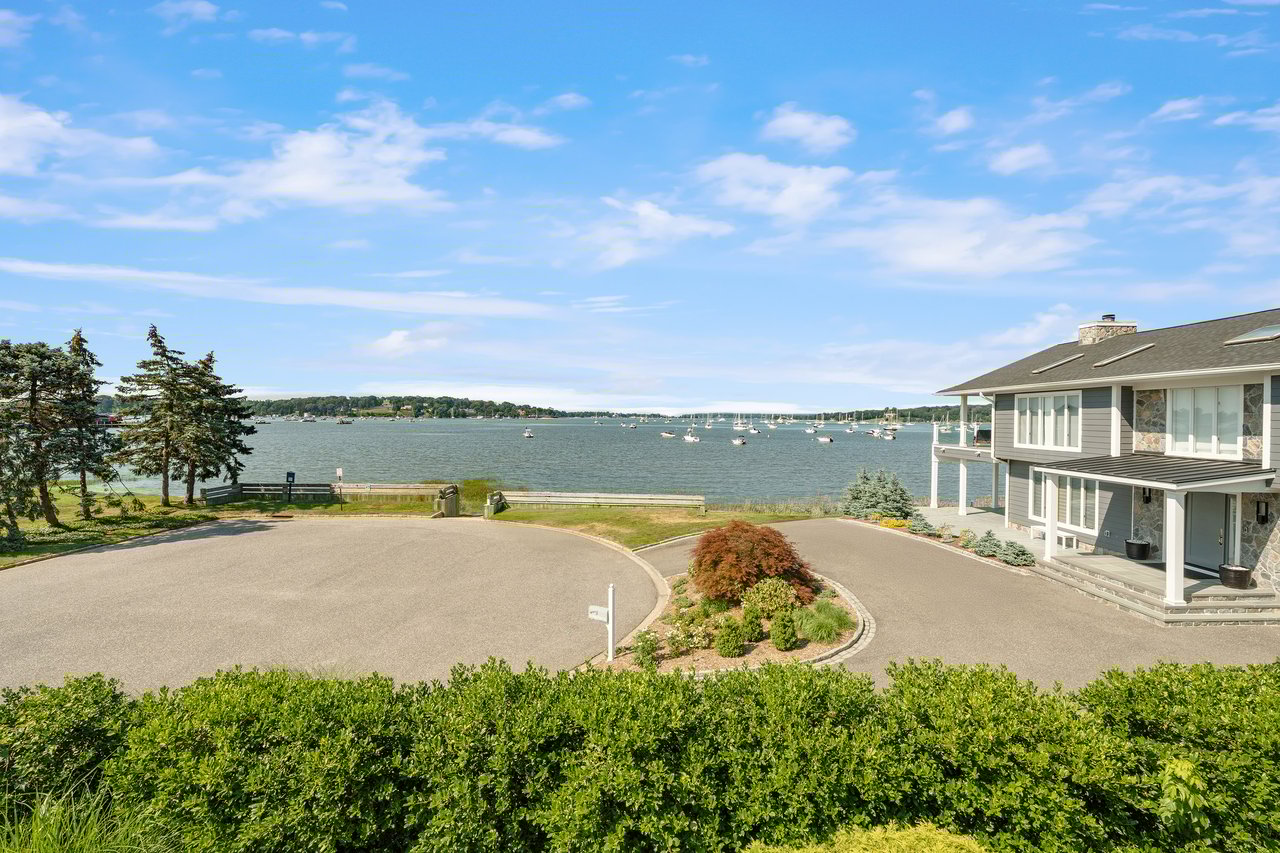 50 Ships Point Lane