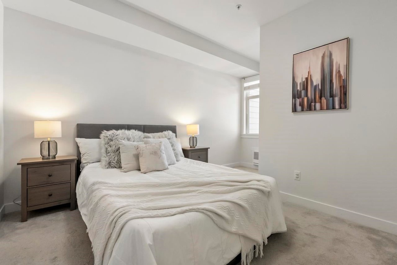 313-20686 Eastleigh Crescent