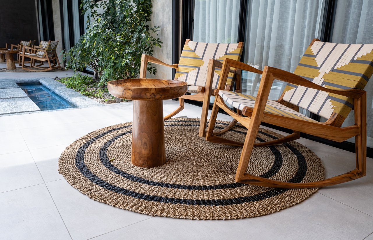 Casa Uchuva | Architectural Harmony of Wood, Stone, and Light