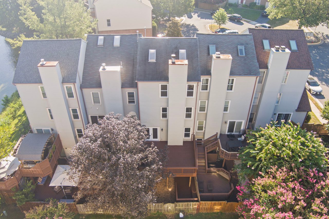 Best of Alexandria Living – 6540 River Tweed Lane