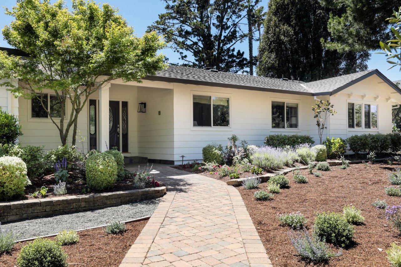 285 Ridgeway Rd