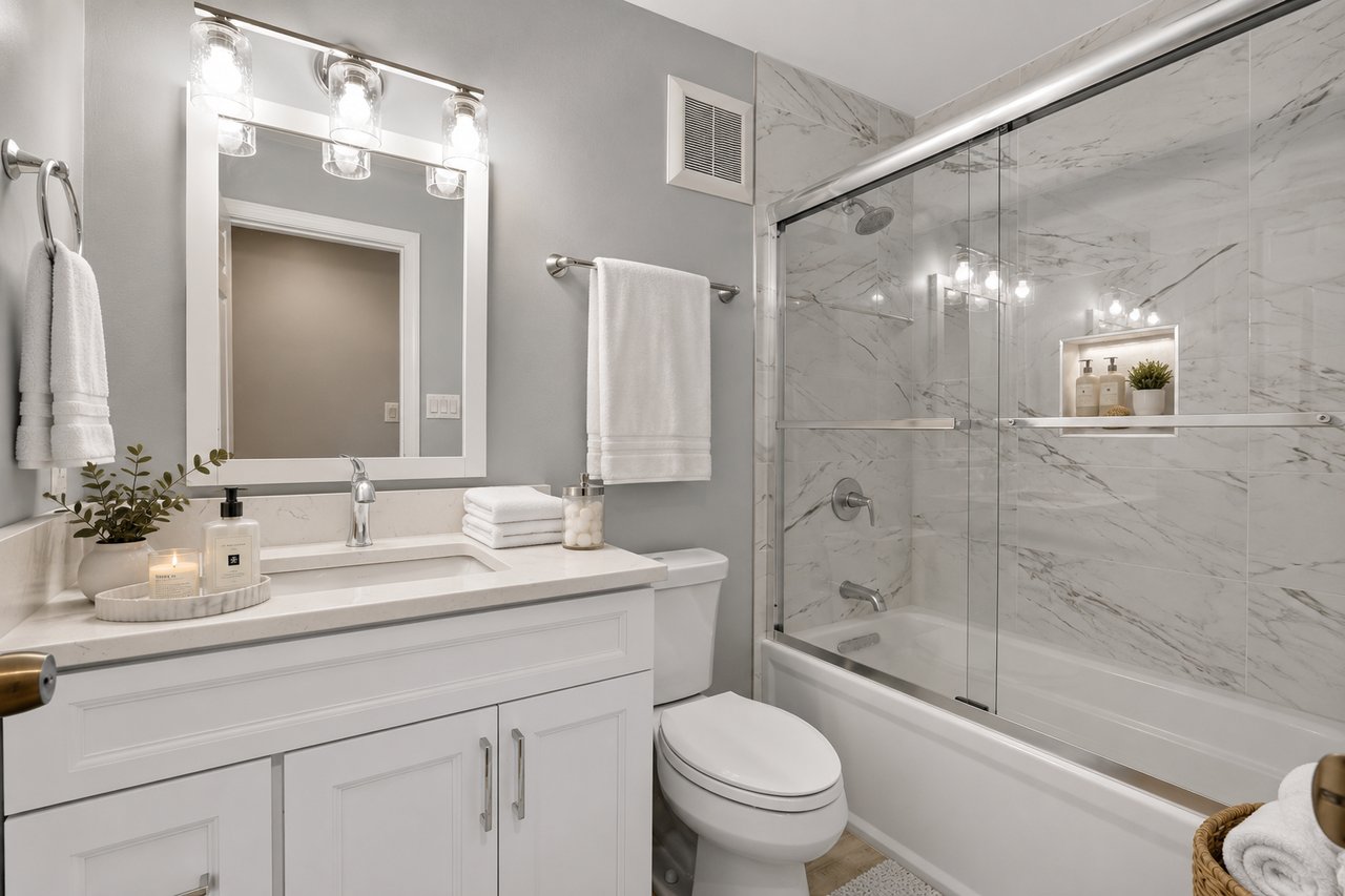 1666 Beekman Place Unit C
