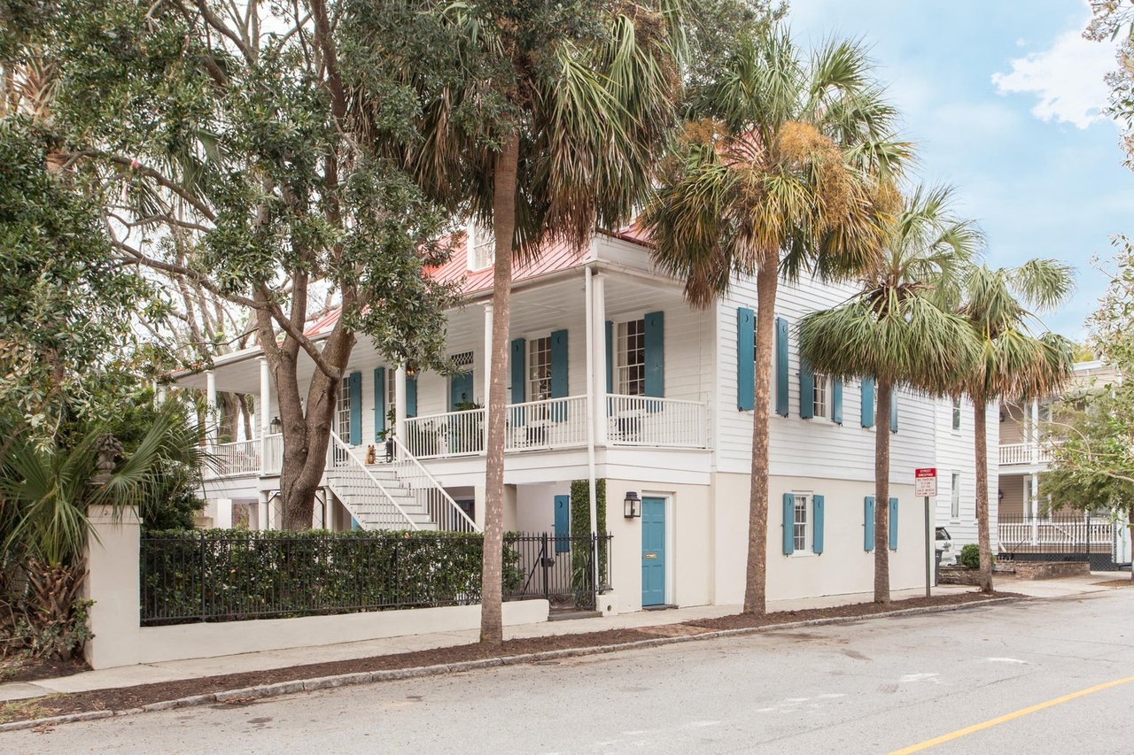 19 Gadsden Street