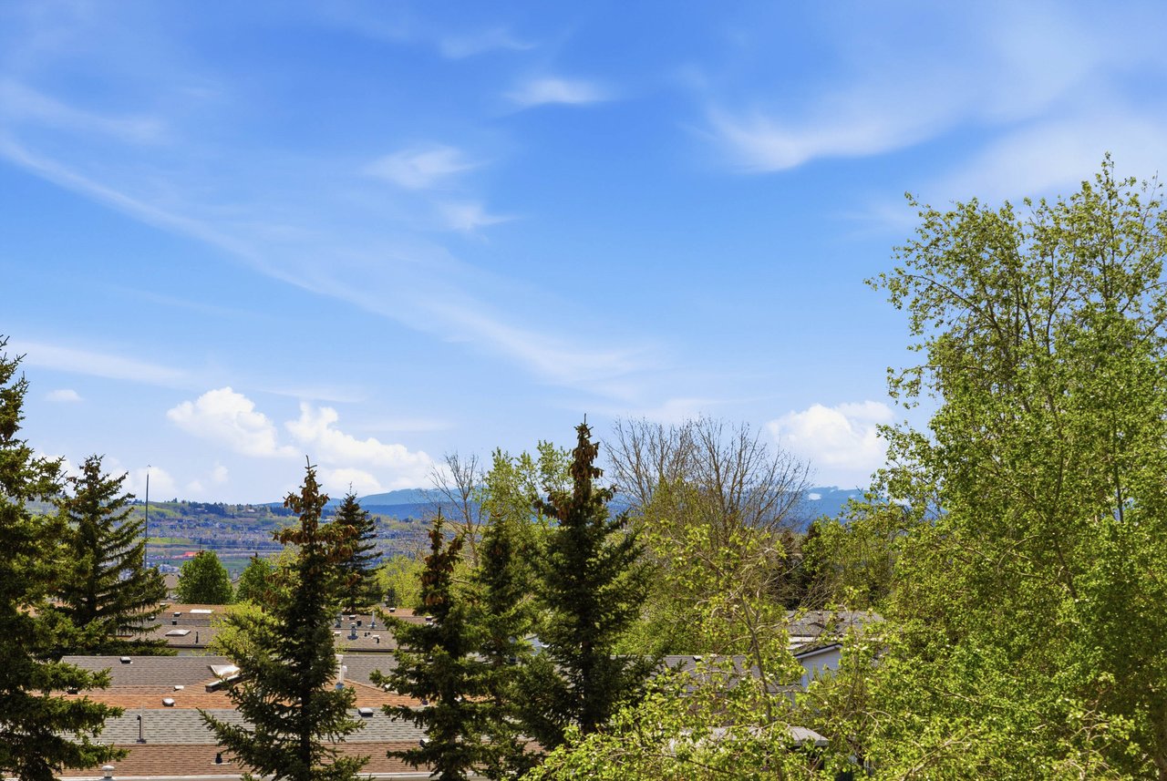 81 Arbour Lake View NW Unit: 1306