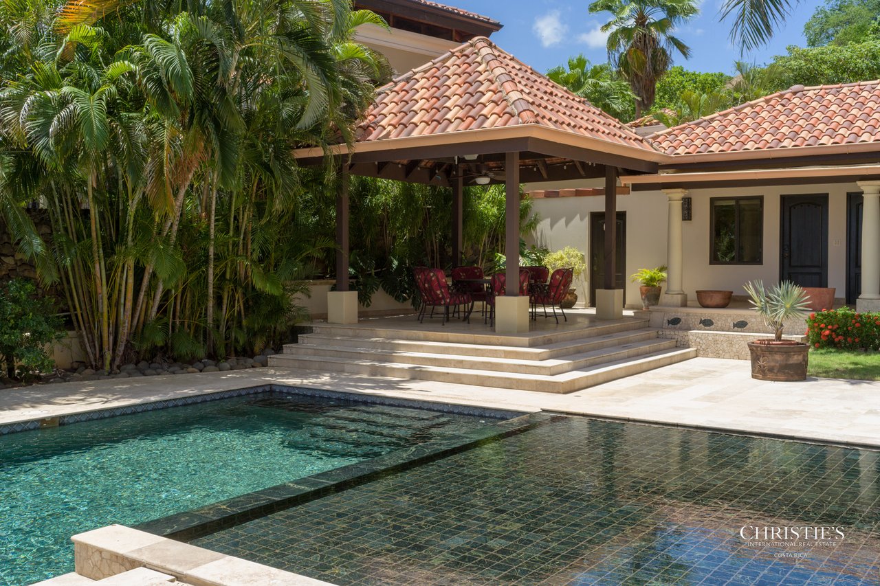Casa Playa Bonita | Beachfront Luxury Estate in Playa Flamingo