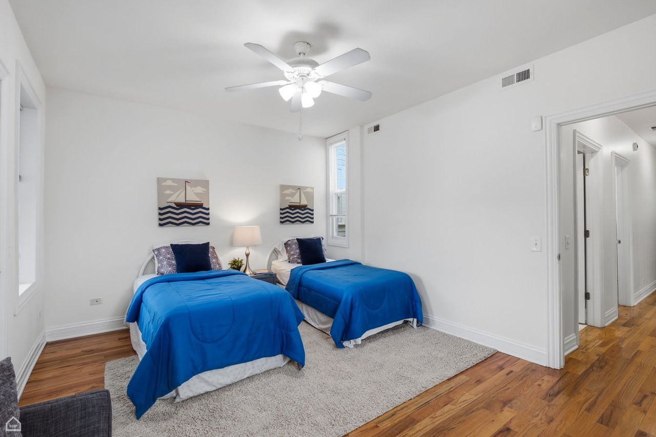 Roscoe Village 3 Bedroom Rowhouse 