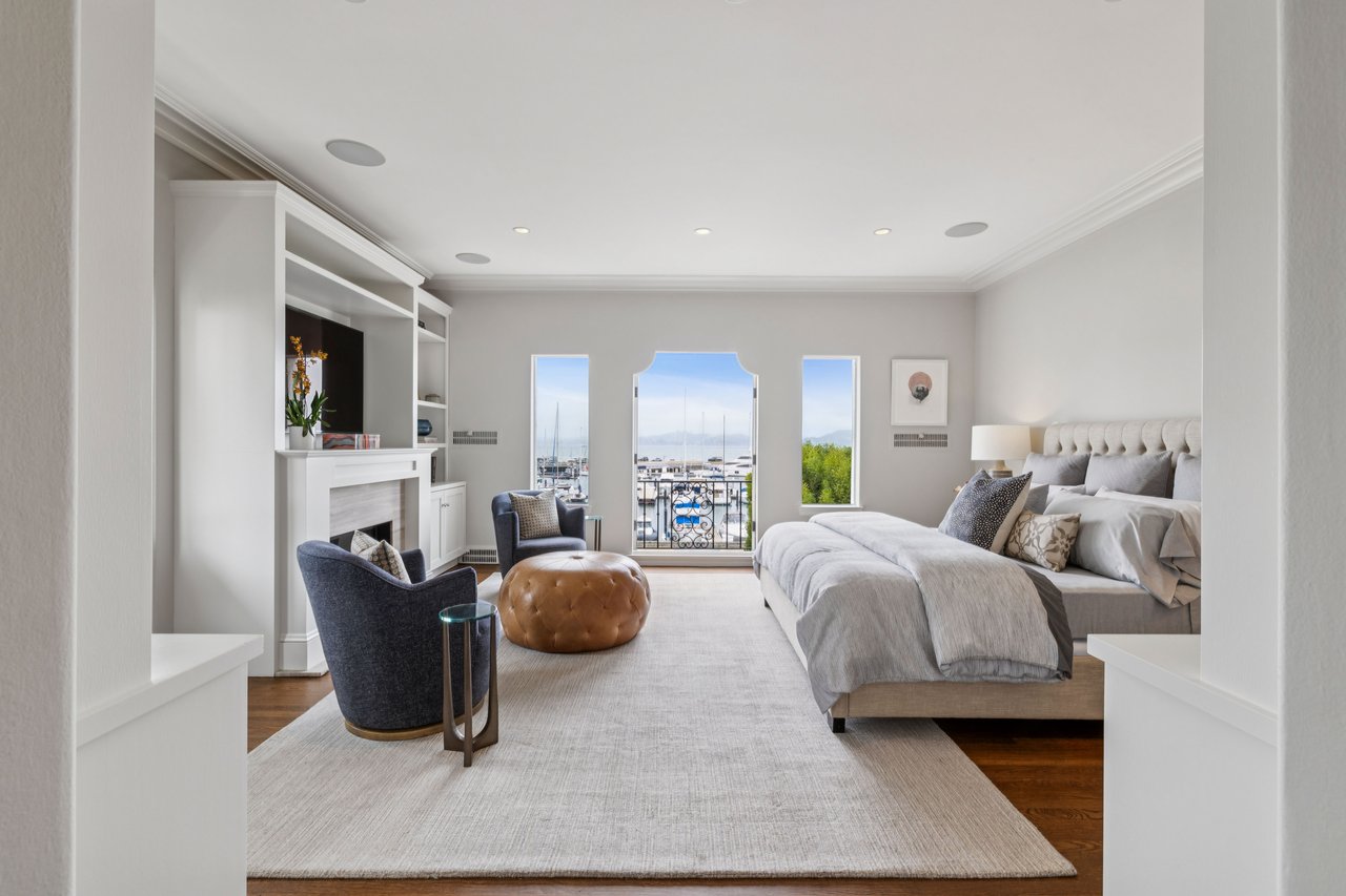 Historic Marina Boulevard Property with Stunning Views