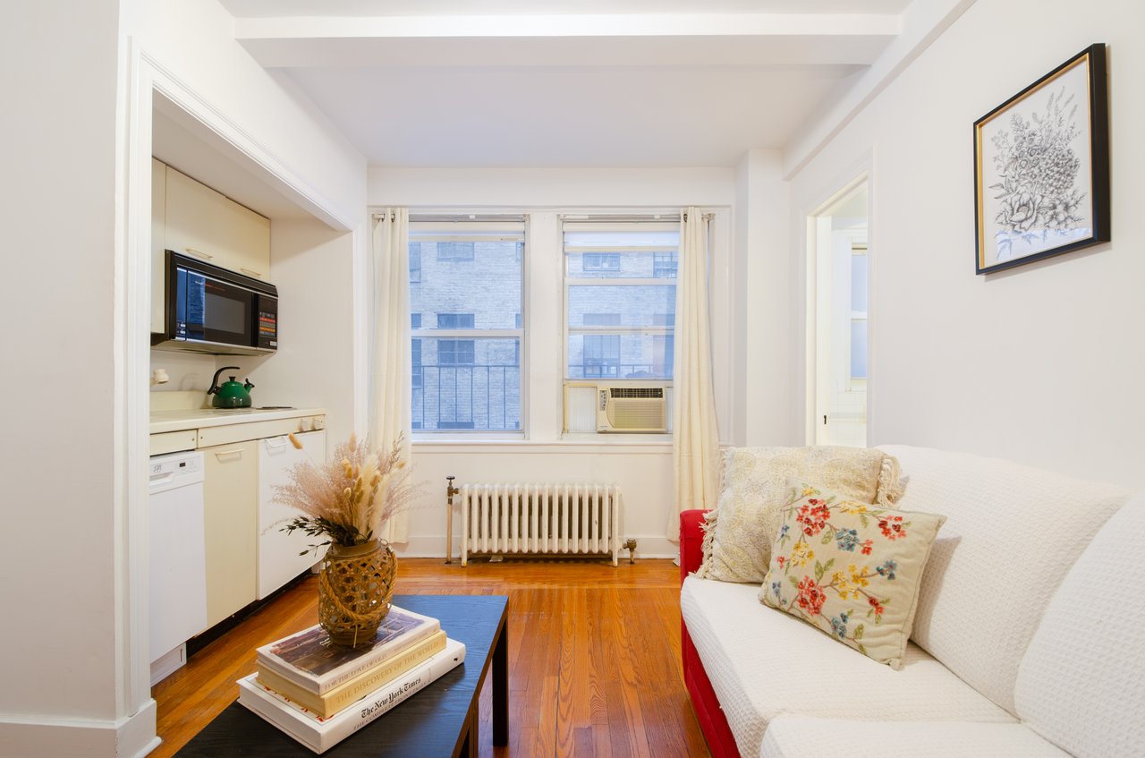 321 East 43rd Street #410