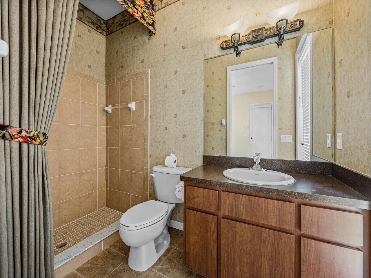 12508 FOREST HIGHLANDS DR