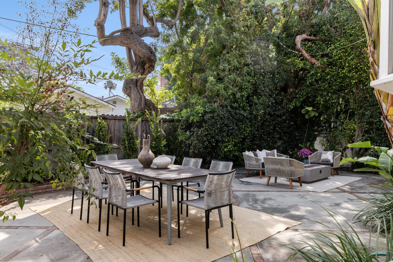 Beverlywood Residence