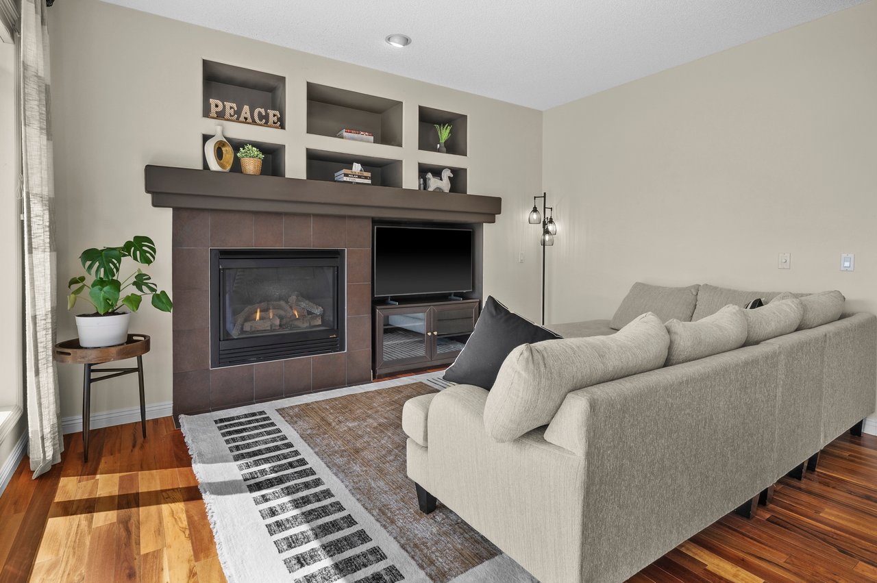 311 Royal Oak Circle NW