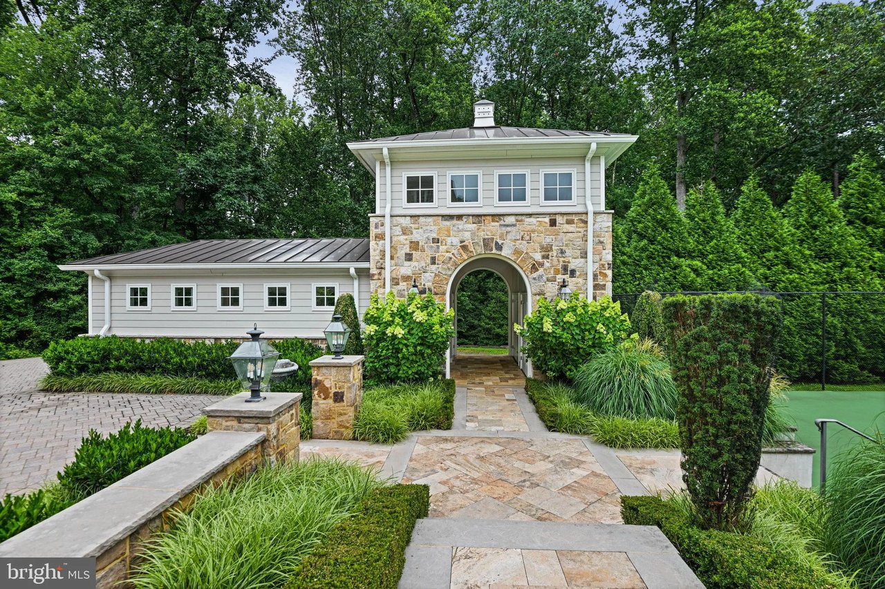 11100 Kings Cavalier Ct