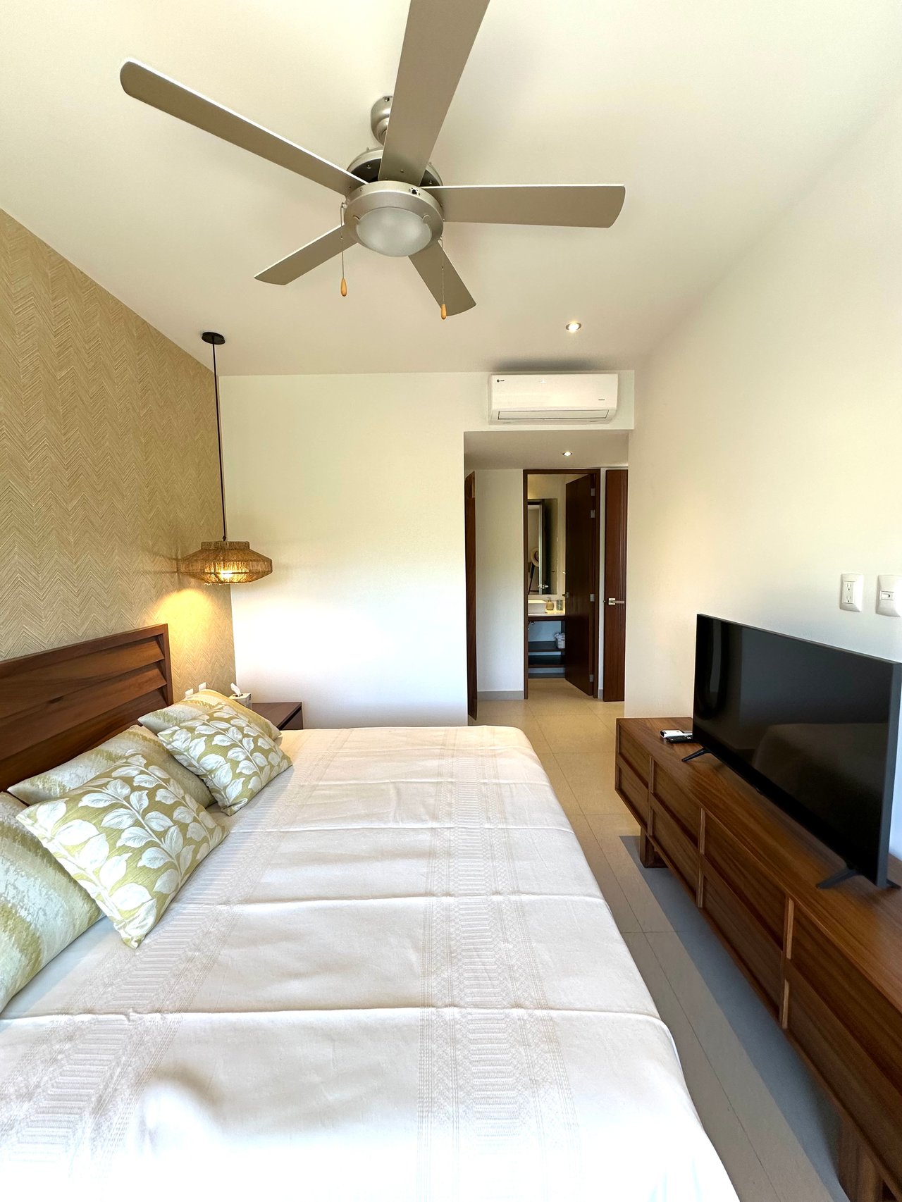 🌊 FOR RENT - Pavilion - 2 Bed Ocean Views - Check-In to the Extraoardinary!