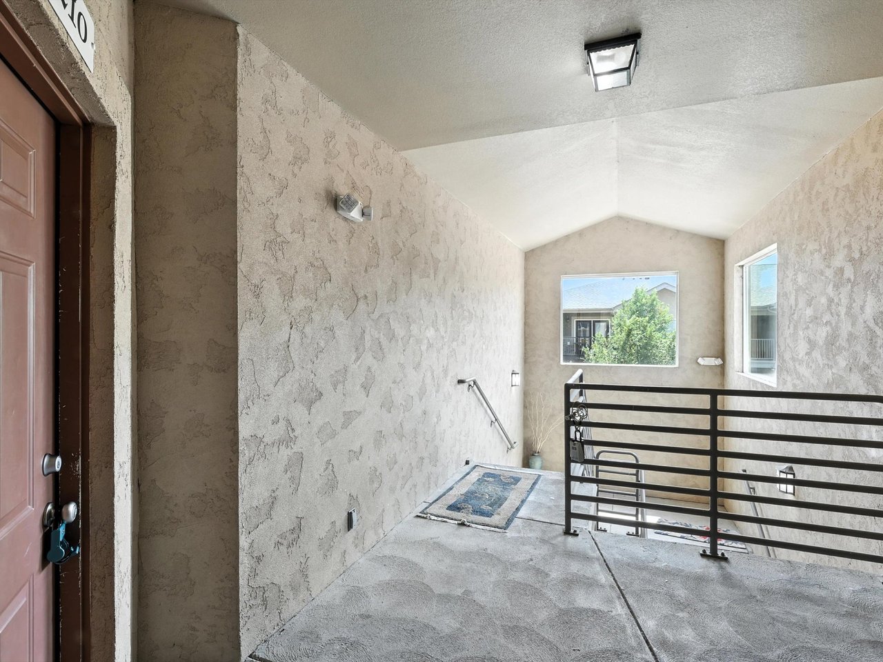 605 Cougar Bluff Point 210